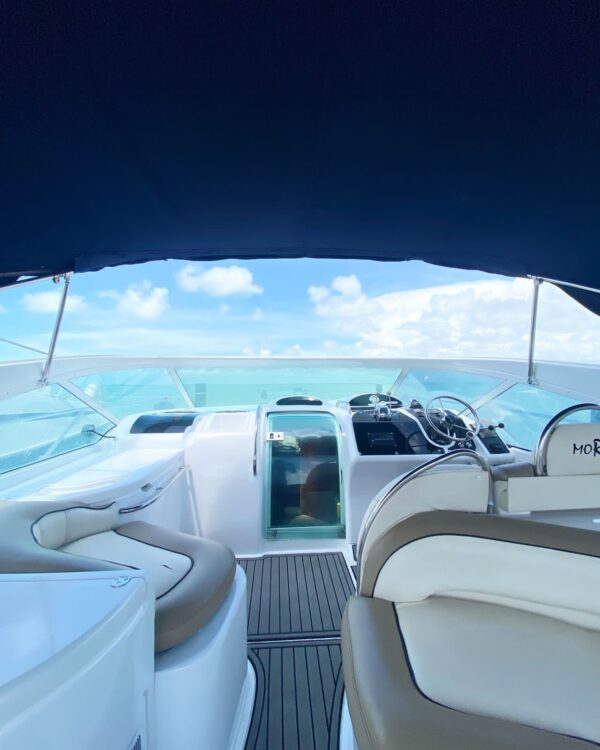 🛥️ Renta de Yate en Cancún - Morena 43FT | ¡Tu Aventura en el Caribe!